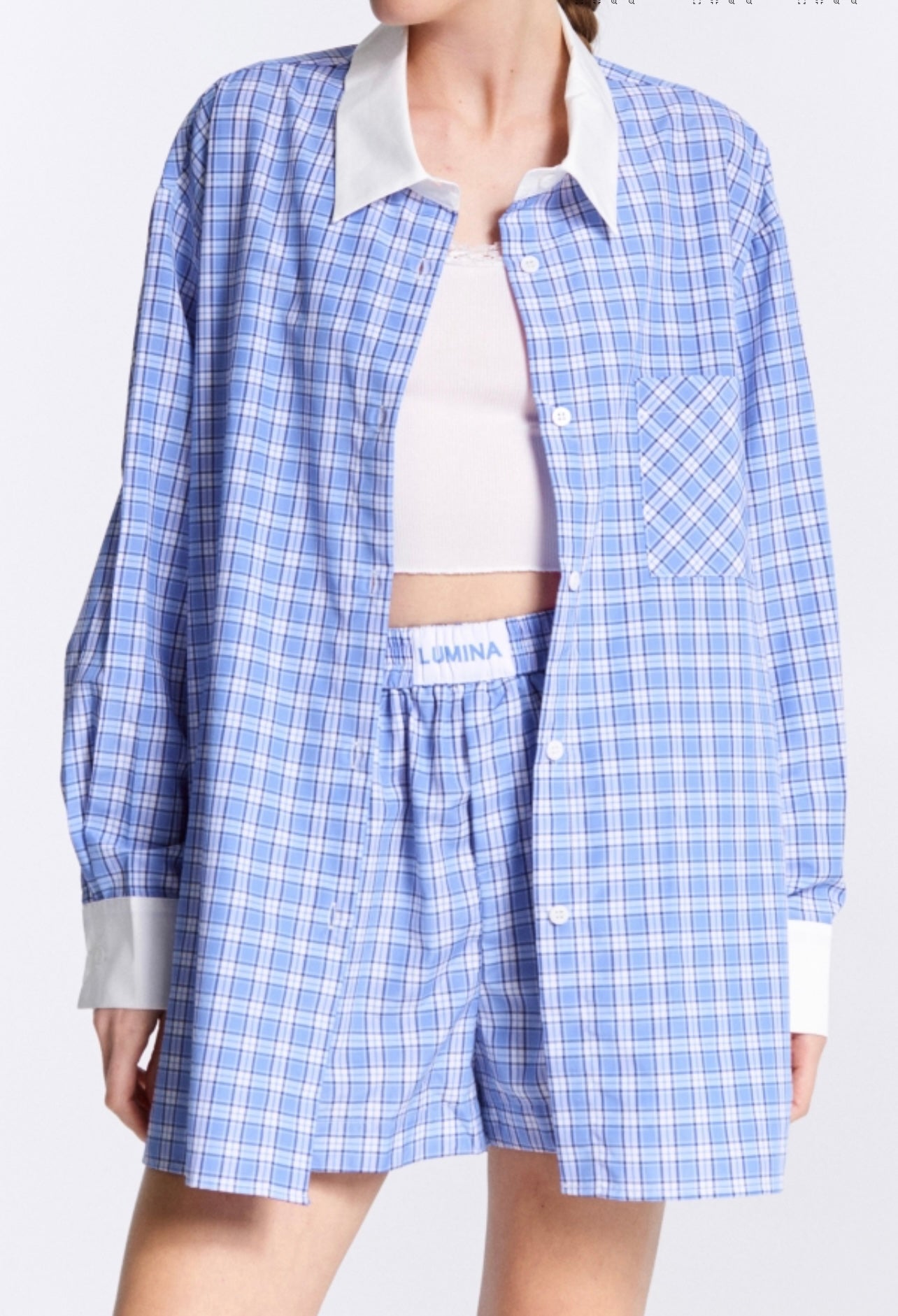 Long sleeve checked shirt.